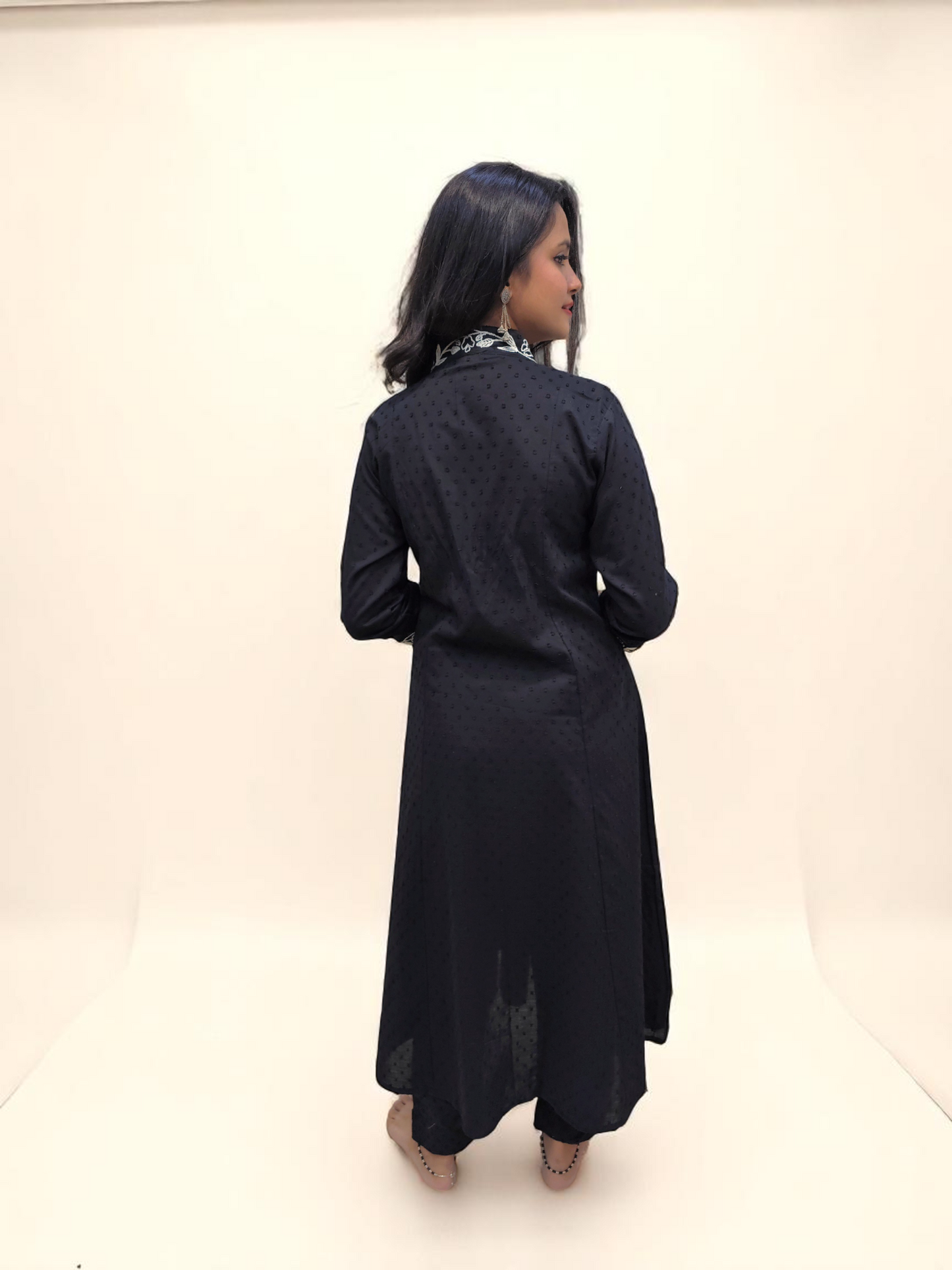 Elegant Black Kurta Pant Set with Hand Embroidery