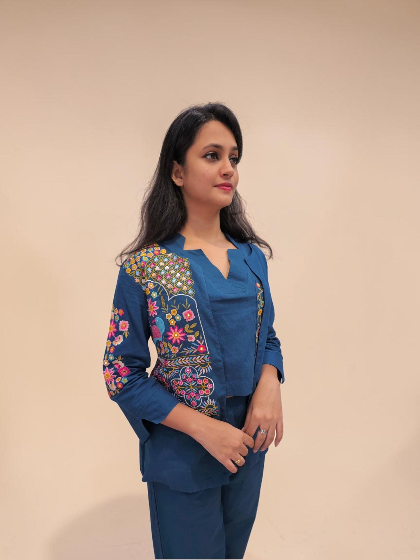 Summer wear embroidered cord set with floral thread work