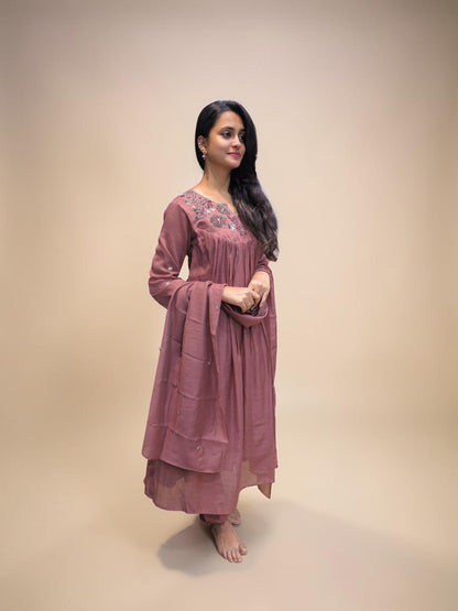 Women's dusty mauve embroidered Mul Chanderi suit set with dupatta