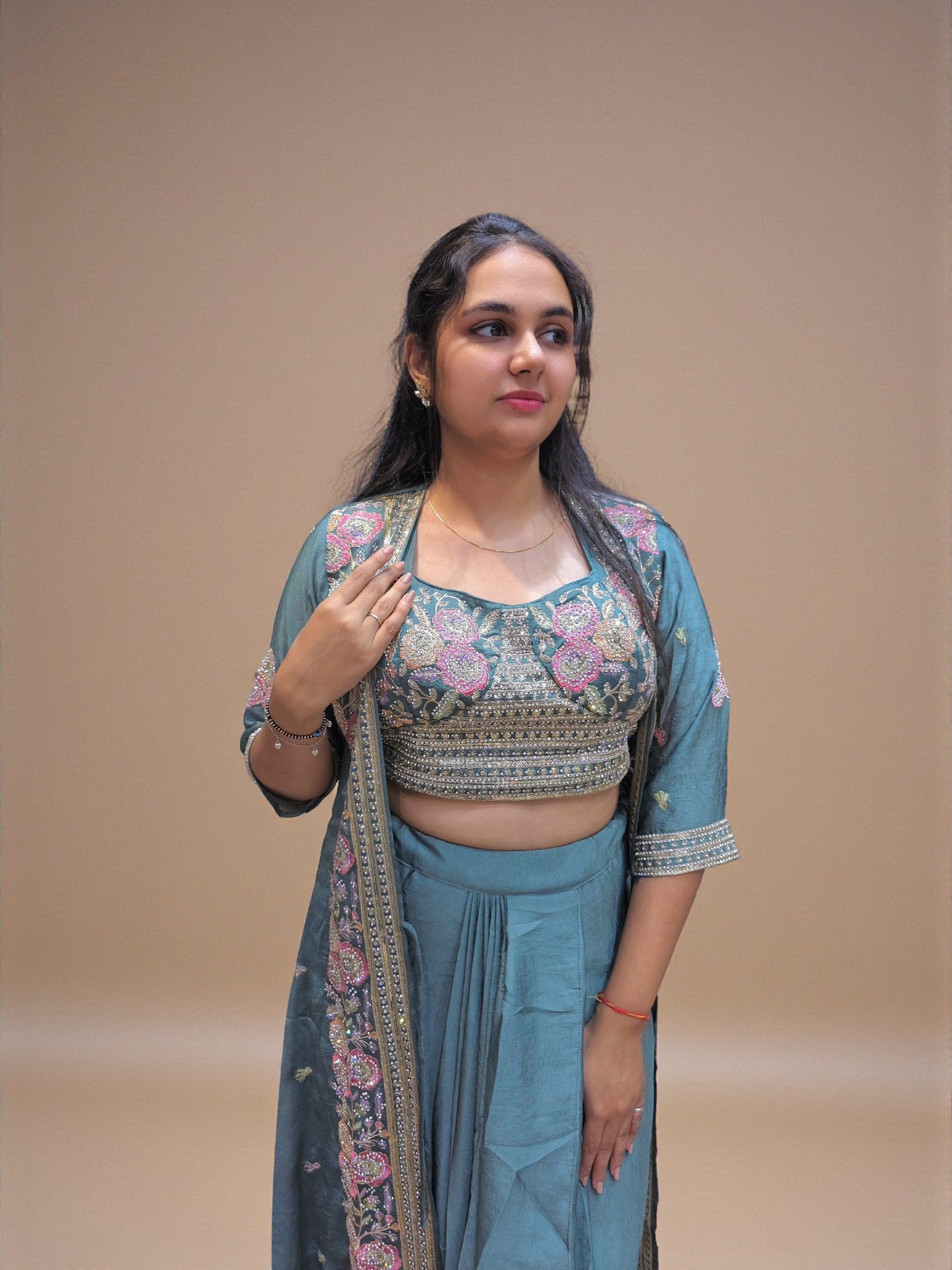 Embroidered crop top with long ethnic shrug