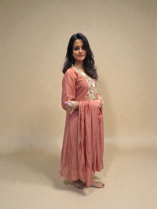 Elegant peach embroidered mul chanderi kurta set for parties
