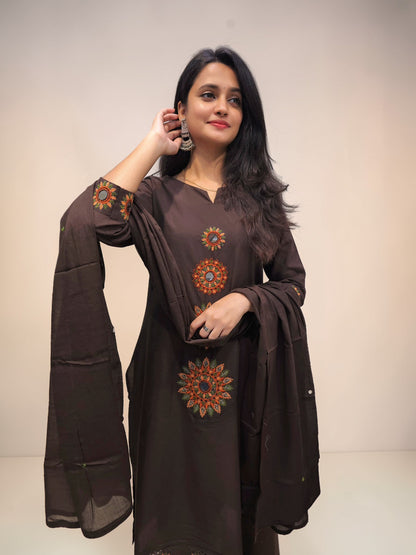 Designer brown cotton kurta set with thread embroidery