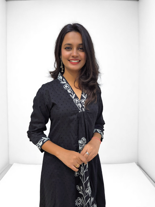 Elegant Black Kurta Pant Set with Hand Embroidery