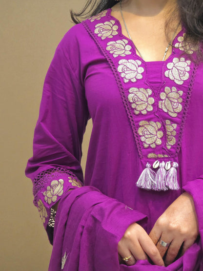 Elegant embroidered cotton suit for daily and office wear