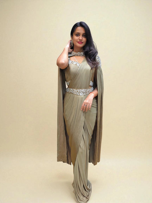 Elegant golden saree for weddings and parties