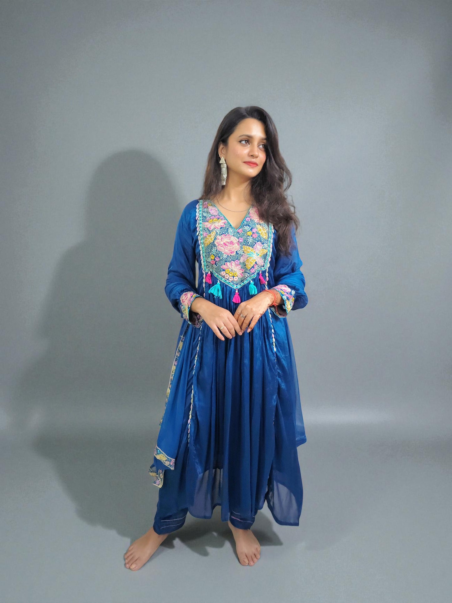 Elegant hand-embroidered kurta and dupatta outfit for women