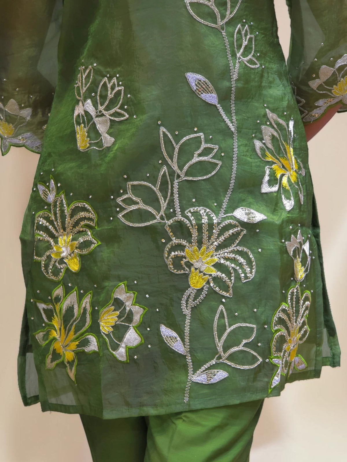 Green embroidered outfit with floral pattern co-ord set – Ambika Boutique