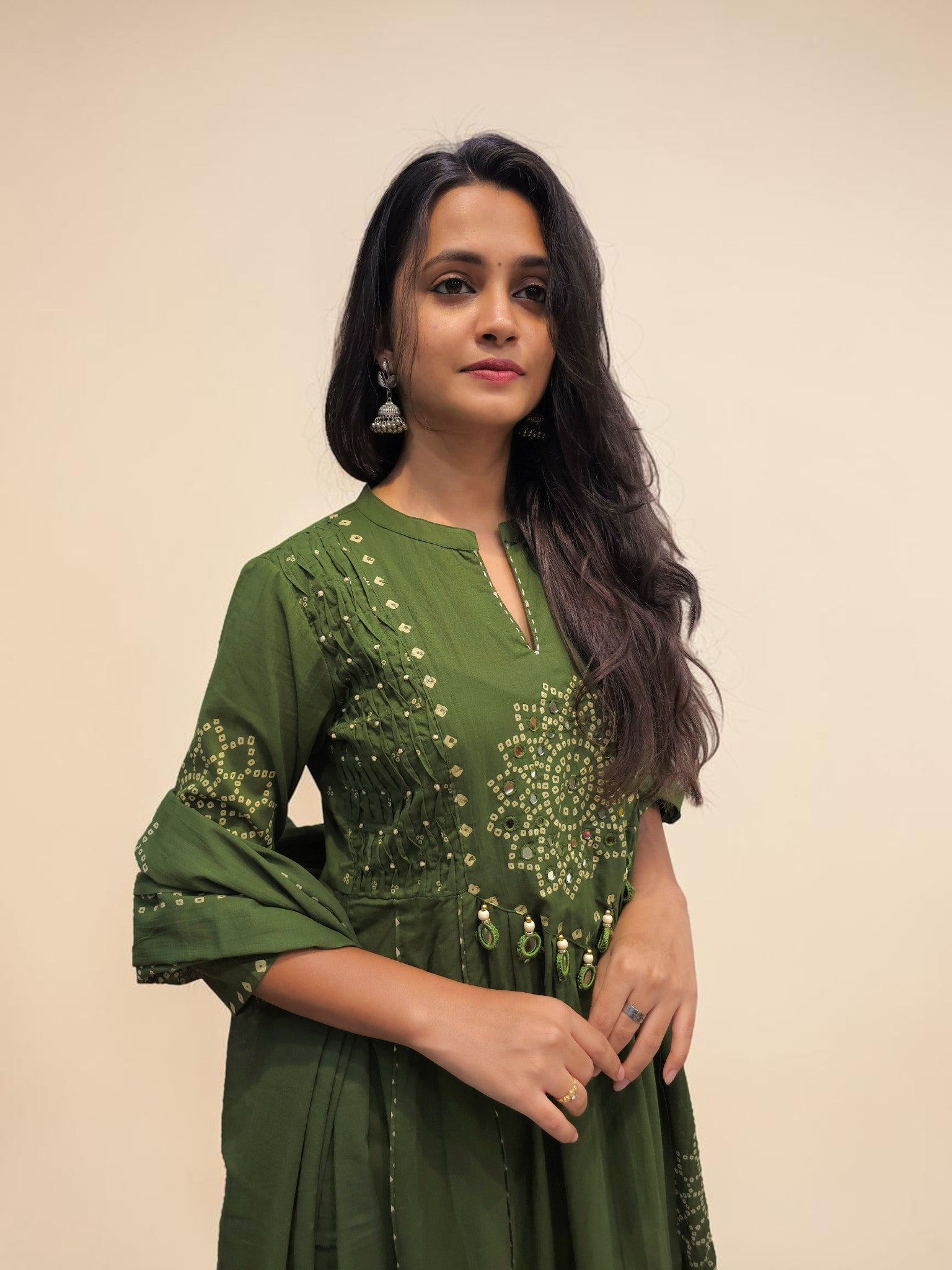 Elegant Bandhani cotton kurta pant set in olive green