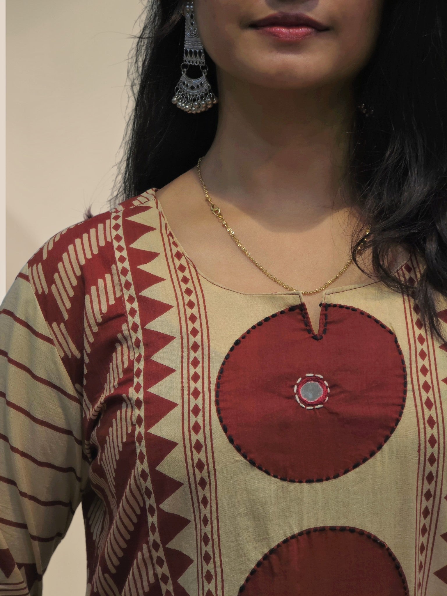 Close up view of Comfortable cotton kurta set with traditional print and embroidery