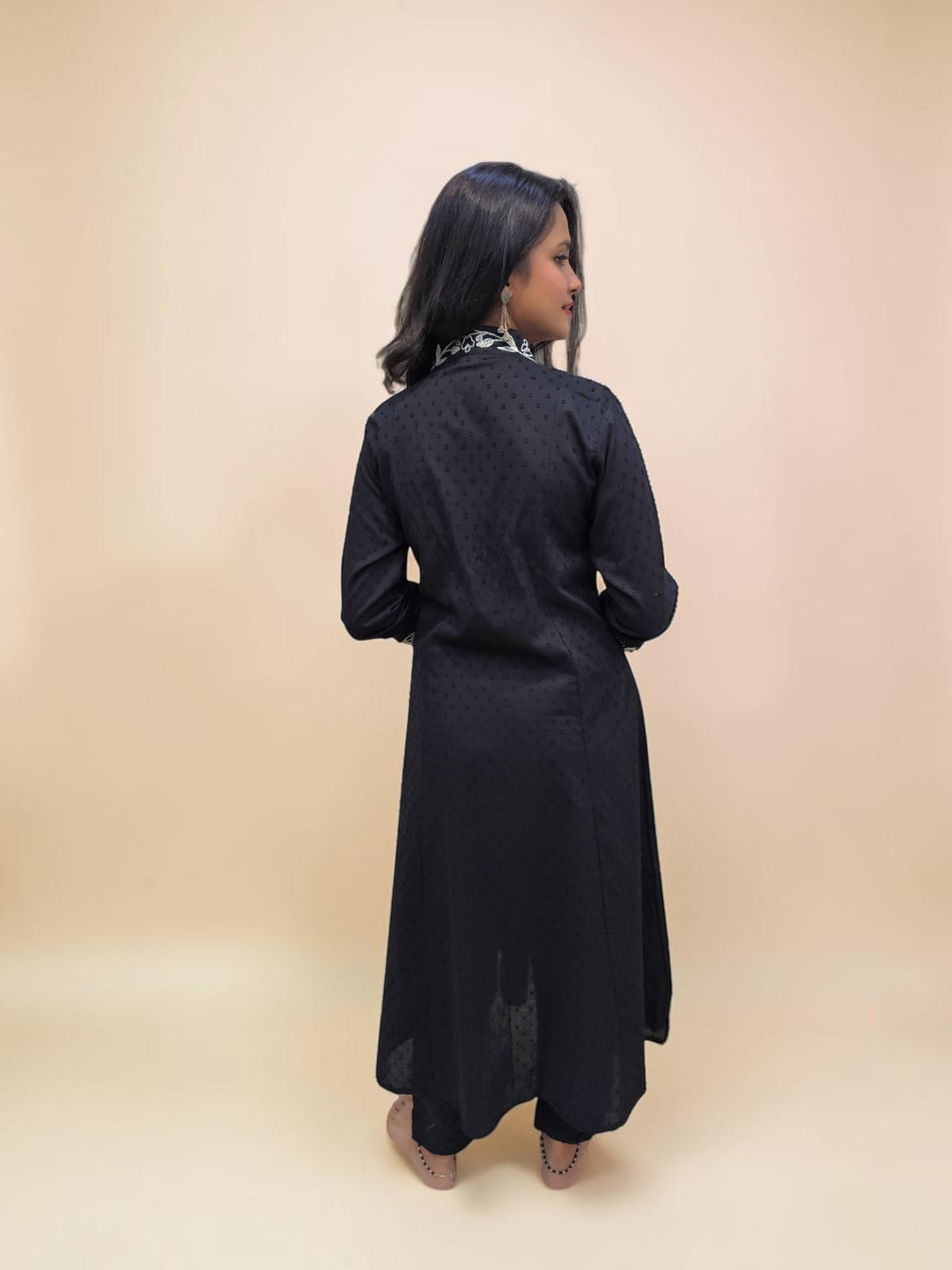 Elegant Black Kurta Pant Set with Hand Embroidery